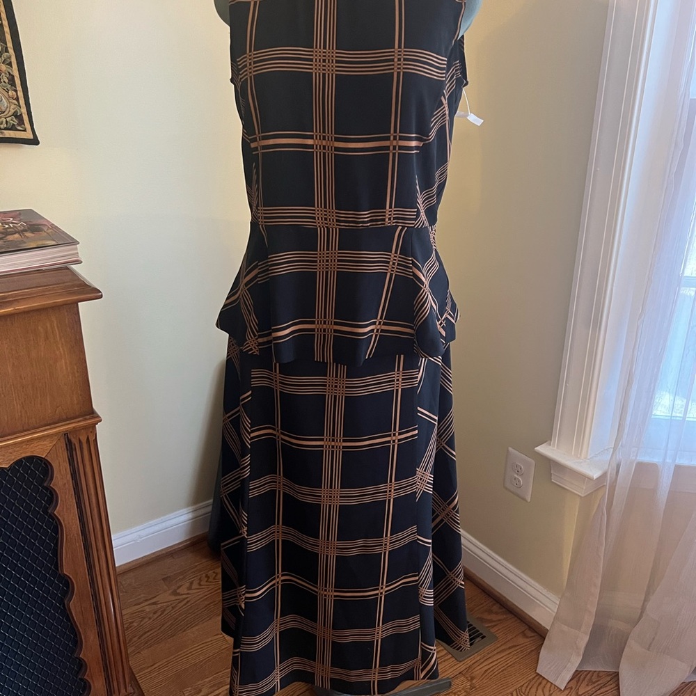 NWOT- Halogen matching blouse and skirt